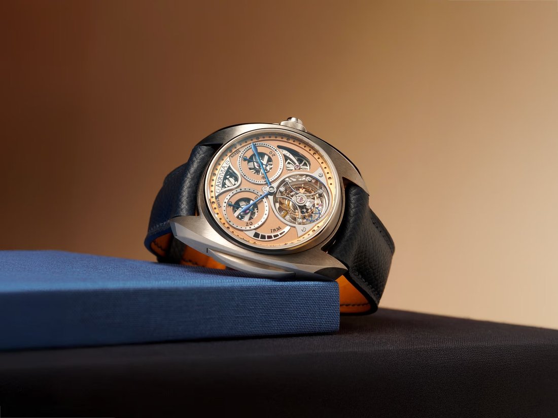 AKRIVIA AK-01 Tourbillon Chronographe Monopoussoir