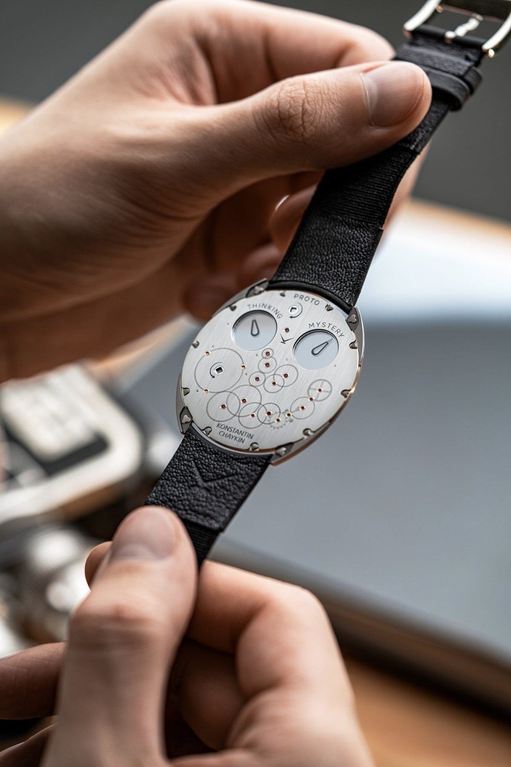 Konstantin Chaykin ThinKing Mystery Movement Side