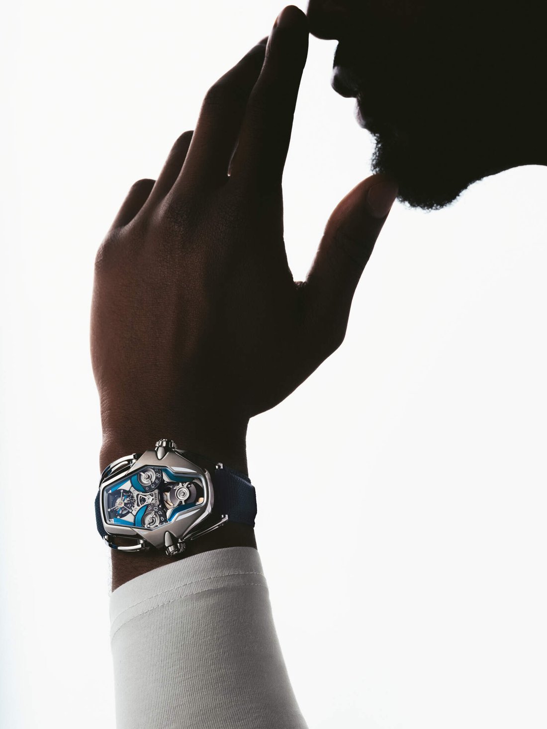 MB&F HM12 The Guardian, blue, on the wrist