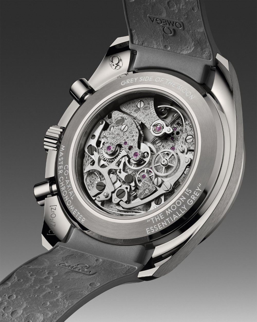 Omega Speedmaster Dark Side of the Moon - portrait-5