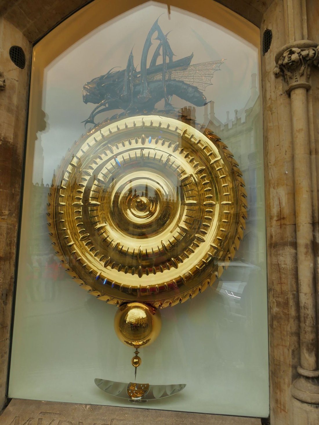 Corpus Clock - Chronophage yakin cekim