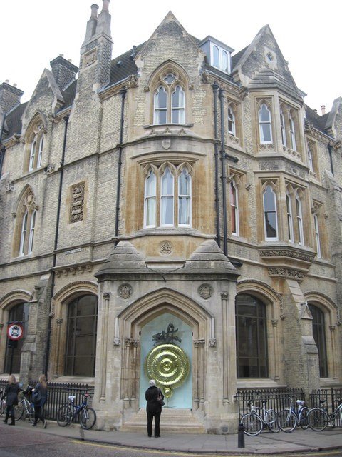 Corpus Christi College ve Taylor Kutuphanesi kosesi