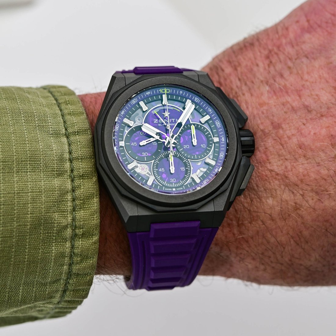 Zenith Defy Extreme Ultraviolet bilekte